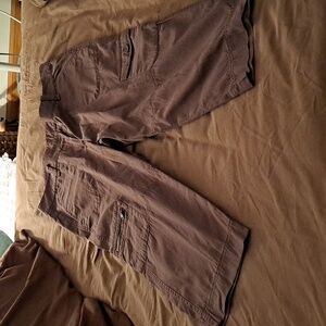 Womens capri pants